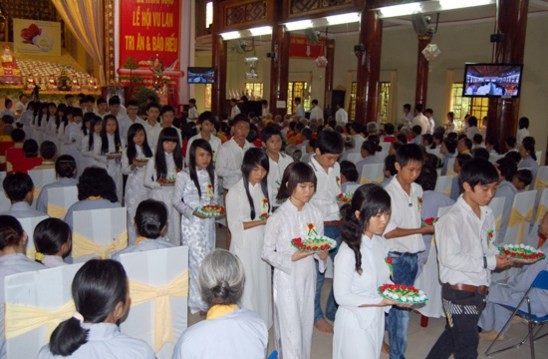 Kiên Giang: Khai mạc Lễ hội Vu lan - Tri ân & Báo hiếu - 2011 ảnh 22