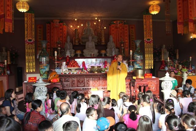 1chuaGDTrungthu2011sec (1).JPG