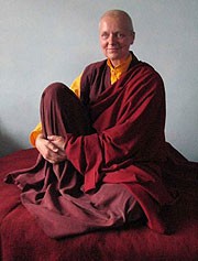 Họa sĩ trở thành nữ tu ảnh 1 hoasi.jpg