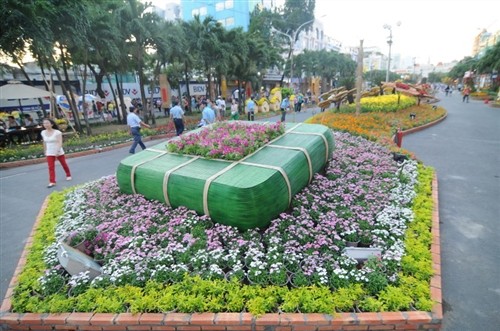Tưng bừng khai mạc đường hoa Nguyễn Huệ ảnh 22 Tưng bừng khai mạc đường hoa Nguyễn Huệ ảnh 22