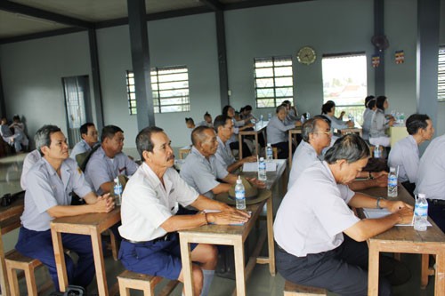 Khai mạc khóa học bậc Lực 4 ảnh 2 wSocTranghuynhtruongHT Thích Thiện Sanh ban đạo từ (1).jpg