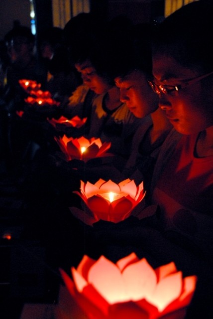 Cầu nguyện mùa thi 201223.JPG