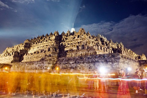 Borobudur - ngôi chùa Phật giáo lớn nhất thế giới ảnh 2 chùa VCH 1.jpg