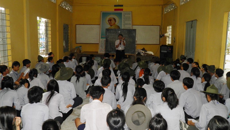 Gần 300 trại sinh dự Trại huấn luyện huynh trưởng ảnh 2 vinhlong-nhaptrai22.jpg