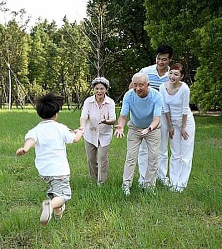 Bến yêu thương... ảnh 1 Gia đình.jpg