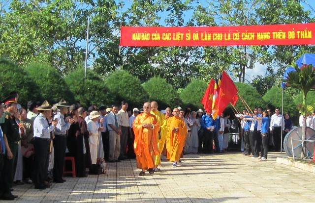 Đại lễ cầu siêu tại Ninh Hòa ảnh 1 Cầu siêu Ninh Hòa1.jpg