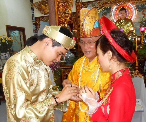 dam cuoi o chua2.JPG