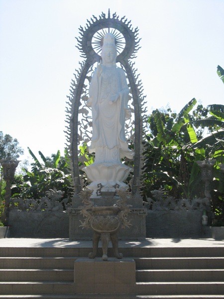 duc quan am.JPG