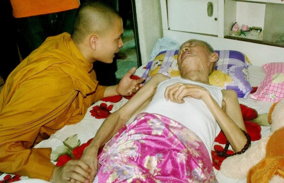 Chuyện thầy Triệu & tấm lòng người trẻ Sài thành ảnh 3 Thay Tran Van Trieu 2.jpg