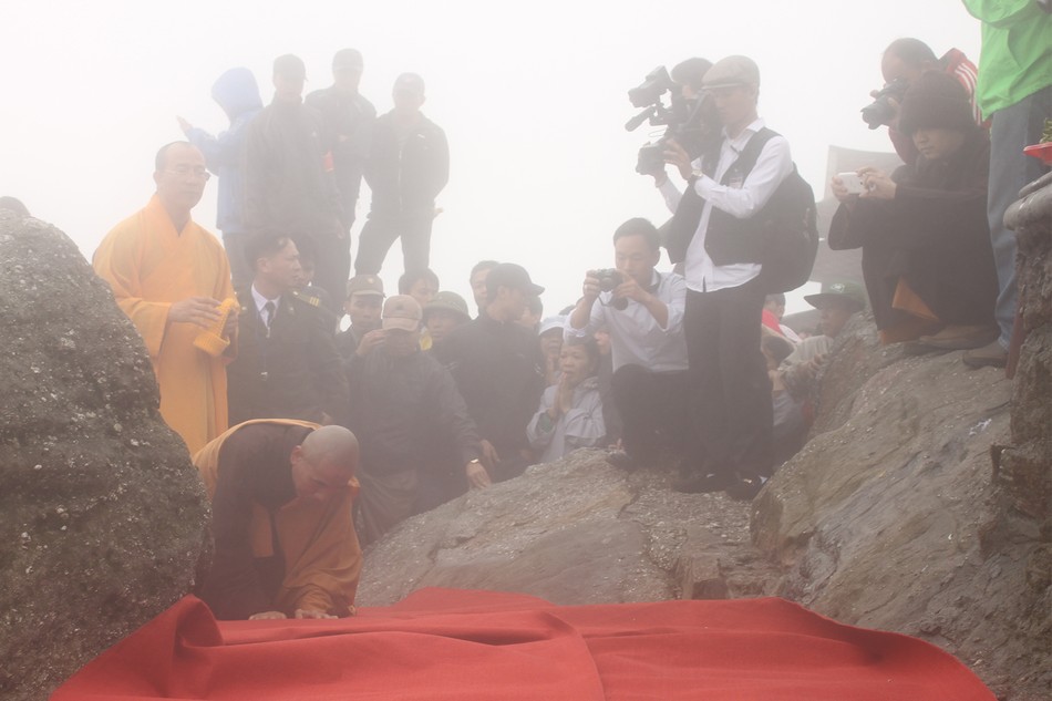 Thầy Tâm Mẫn đã chạm đỉnh non thiêng ảnh 1 IMG_1798.jpg