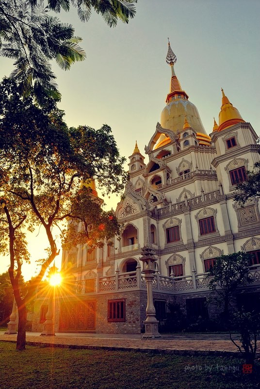 Uy nghi bảo tháp Gotama Cetiya ảnh 2 buu Long 2.jpg