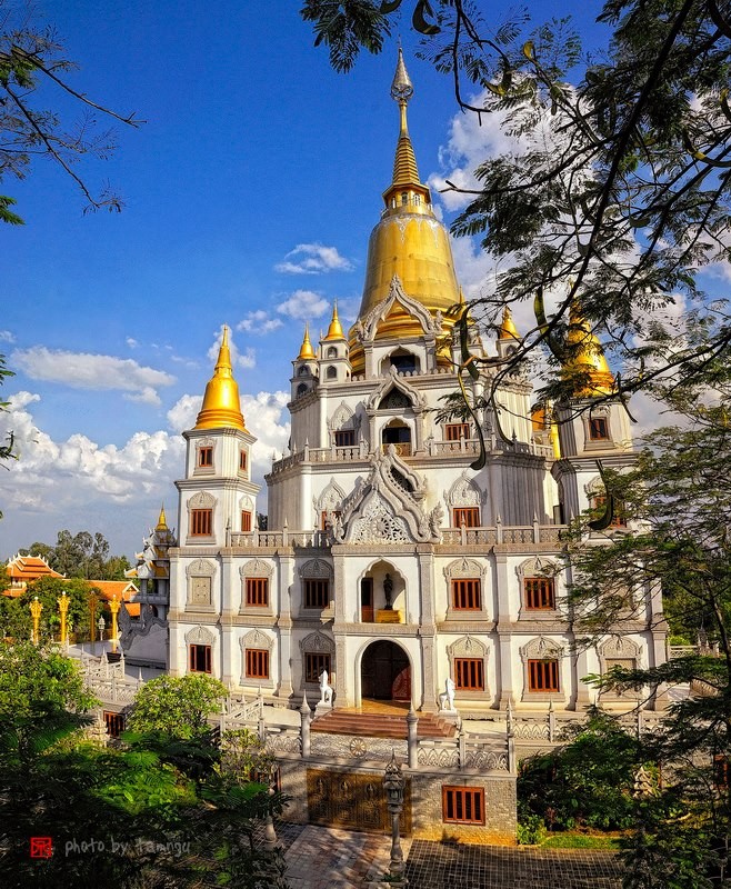 Uy nghi bảo tháp Gotama Cetiya ảnh 5 buu Long 5.jpg