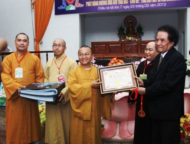 dap xe vi mau xanh67.JPG