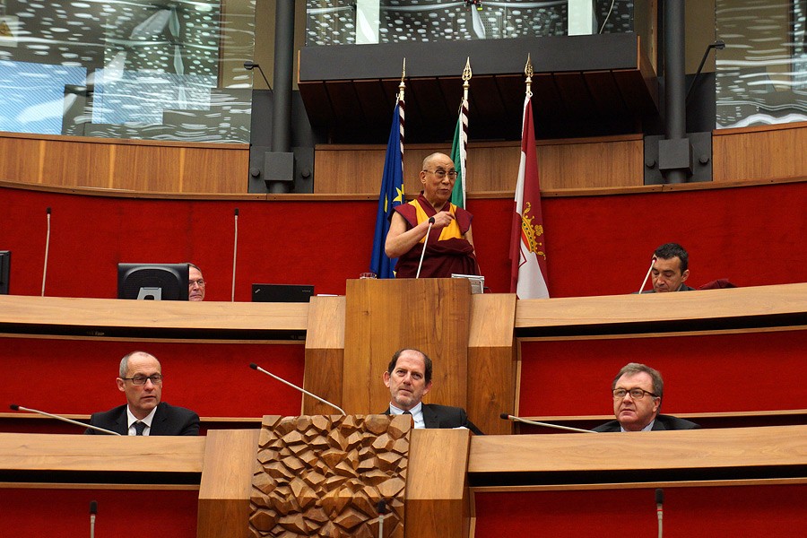 Chùm ảnh: Đức Dalai Lama thăm châu Âu ảnh 4 Hinh (4).jpg