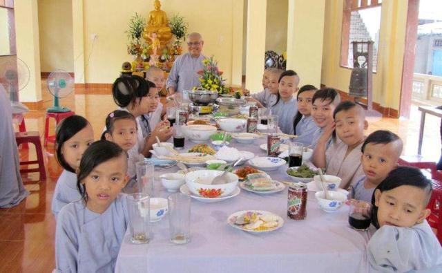 Chuyện ở chùa của chú tiểu ảnh 1 chuyen o chua cua Tieu1.jpg