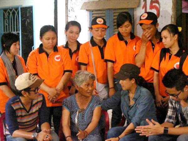 “Sống để yêu nhau” ảnh 2 nhansinh2.jpg