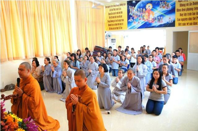 Cộng đồng mạng đón mừng Khánh đản ảnh 3 THIENMY2.jpg