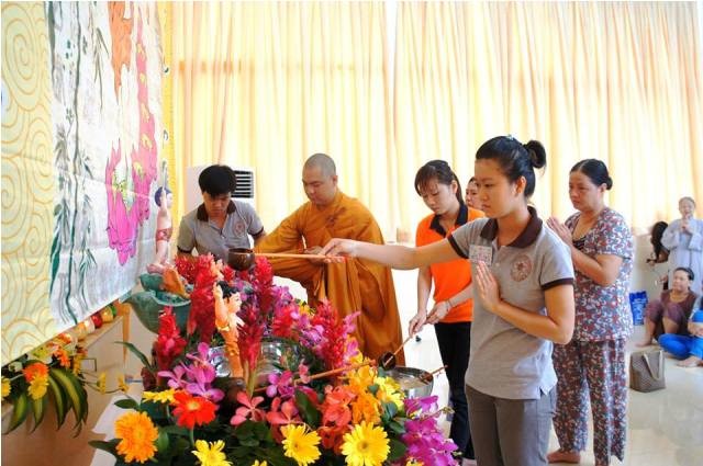 Cộng đồng mạng đón mừng Khánh đản ảnh 4 THIENMY3.jpg