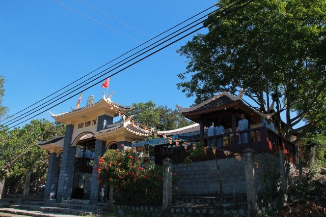 Bửu Sơn tự an vị tôn tượng nhị vị Bồ-tát ảnh 1 buuson01.jpg