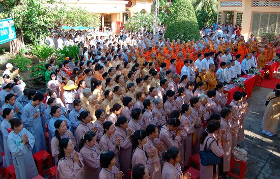 Kiên Giang tổ chức Đại lễ Phật đản ảnh 10 Kiên Giang tổ chức Đại lễ Phật đản ảnh 10