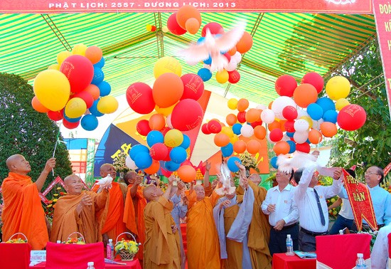 Kiên Giang tổ chức Đại lễ Phật đản ảnh 35 Kiên Giang tổ chức Đại lễ Phật đản ảnh 35