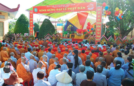 Kiên Giang tổ chức Đại lễ Phật đản ảnh 11 Kiên Giang tổ chức Đại lễ Phật đản ảnh 11