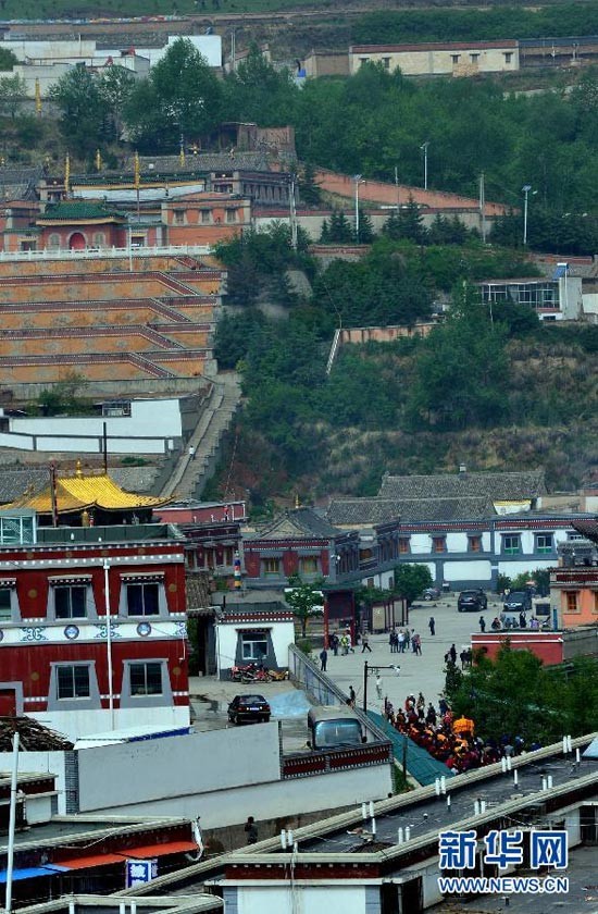 Chùa Tháp Nhĩ cử hành nghi thức "Phơi Đại Phật" ảnh 6 h6.jpg