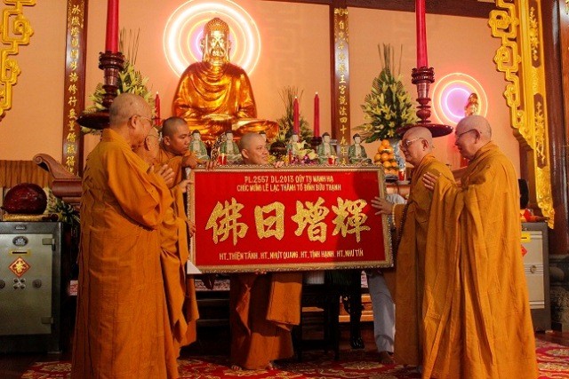 HT.Thi_n tßnh_ HT. Nh² tfn_ Ht.t_nh h_nh_HT.NH_T QUANG.JPG