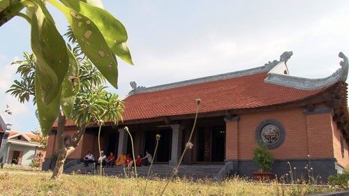 Tiếng chuông chùa giữa trùng khơi ảnh 2 Tiếng chuông chùa giữa trùng khơi ảnh 2