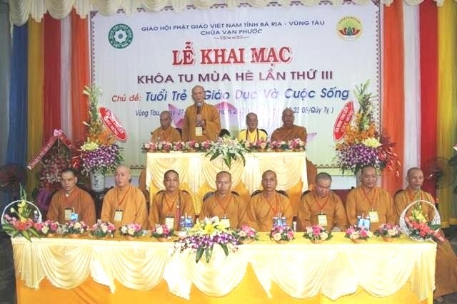 Khai mạc khóa tu mùa hè chùa Vạn Phước ảnh 1 3.jpg