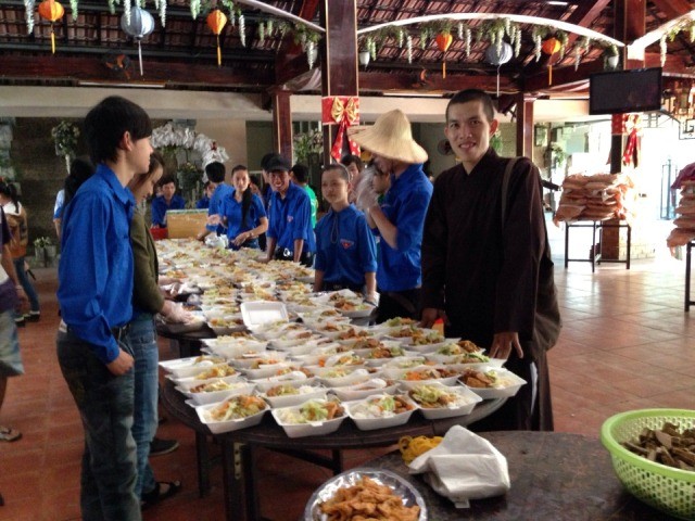 Phật giáo "tiếp sức" cơm cho thí sinh ảnh 4 tam ky.jpg