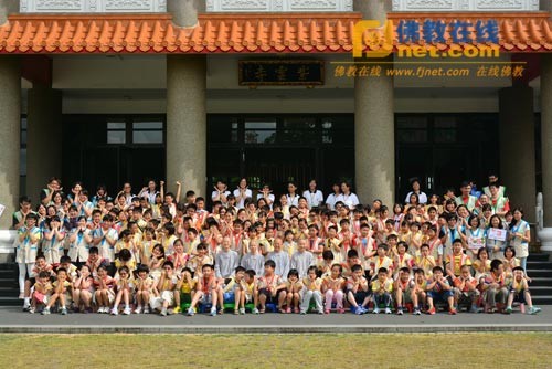 Thể nghiệm Phật pháp thanh lương cho trẻ em ảnh 8 h8.jpg