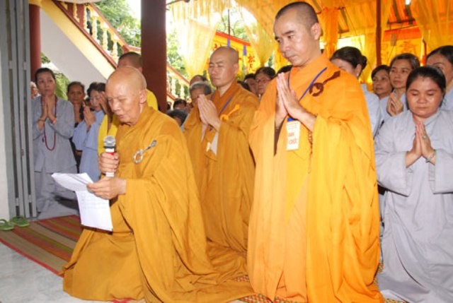 ht. nguyen truc doc tac bach.JPG