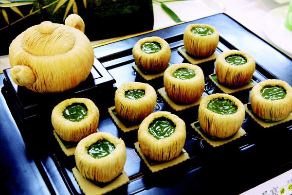 Hai lần mở cửa ảnh 1 tra thao huong.jpg