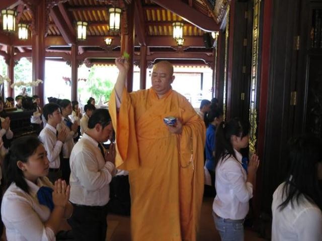 sv quy y tambao27.JPG