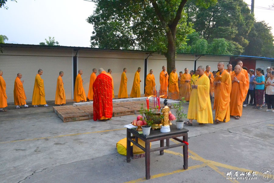 Các tự viện tổ chức lễ vía Bồ-tát Quan Âm ảnh 1 h2.jpg