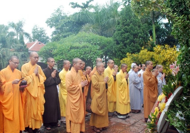 PG tỉnh Phú Thọ tưởng niệm anh hùng liệt sĩ ảnh 3 16 (Copy).jpg