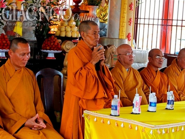 Ban Hoằng pháp T.Ư thăm trường hạ 7 tỉnh miền Tây ảnh 9 Tr²_ng h_ ch·a Ph²_c H_a - C_n Th) (2).jpg