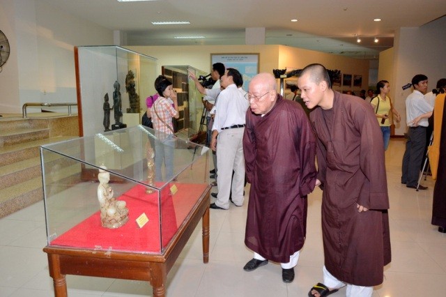Đà Nẵng: Trưng bày hơn 80 tinh hoa cổ vật Phật giáo ảnh 6 thnamdn13.jpg