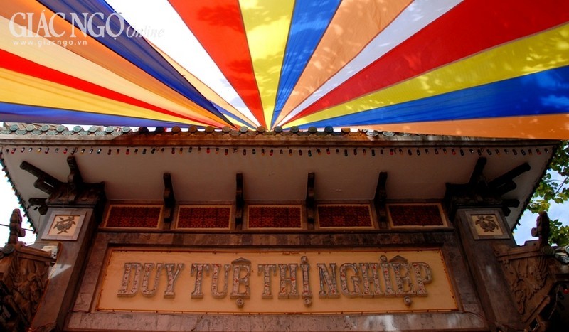 BTN_0010_1.jpg