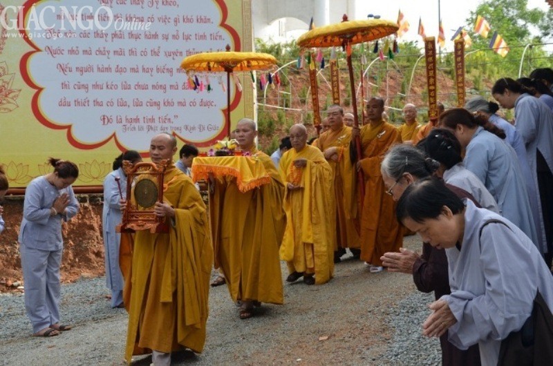 Giới đàn Nghệ Tĩnh thành công viên mãn ảnh 2 nghe tinh08.jpg