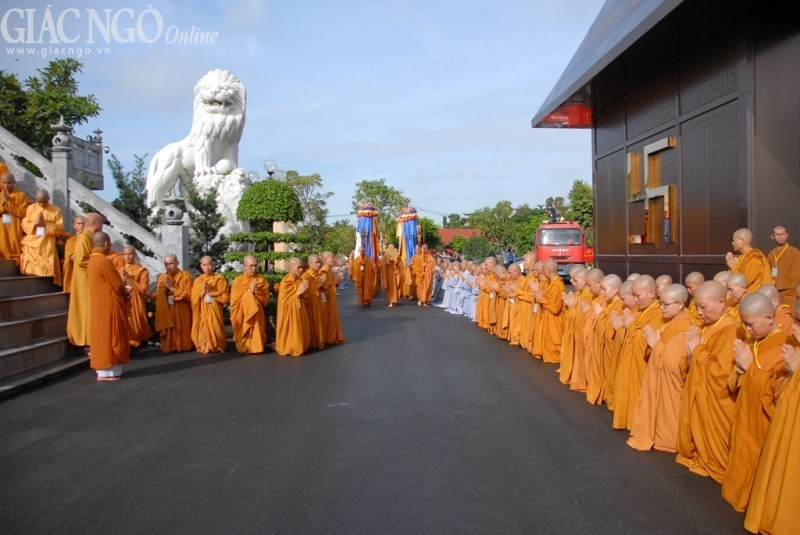 Lễ khai mạc Đại giới đàn Quảng Đức PL.2557 ảnh 20 khai mac (lan tu)17.jpg