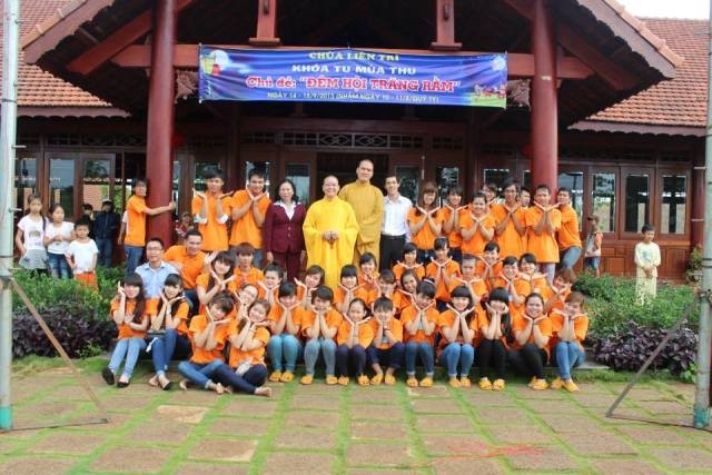 Chùa Liên Trì tổ chức khóa tu "Đêm hội trăng rằm" ảnh 3 nhnguyen3.jpg