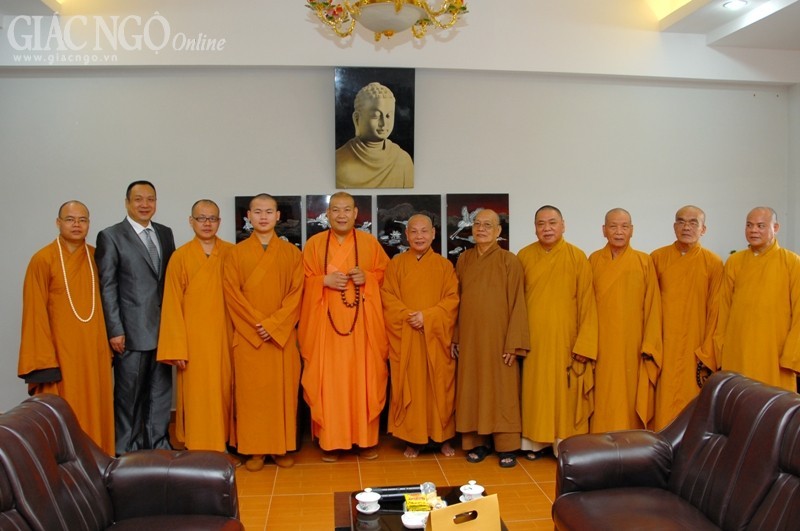 Đoàn Phật giáo Trung Quốc thăm VP II TƯGH ảnh 8 BTN_0079.jpg