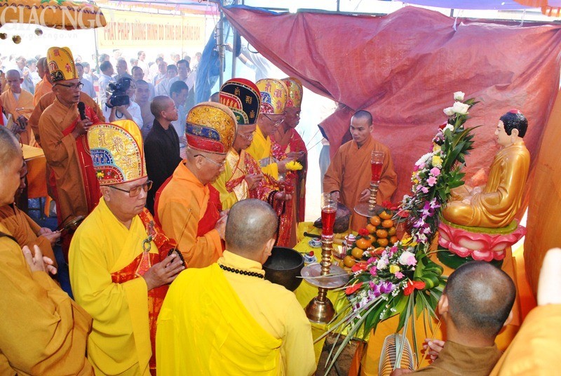 Gia Lai: Chùa Linh Hội chú tạo đại hồng chung ảnh 3 DSC_0729.jpg