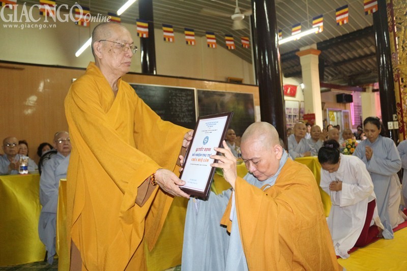 TP.HCM: Bổ nhiệm trụ trì tổ đình Sắc tứ Huệ Lâm ảnh 2 xuanphuc4.jpg