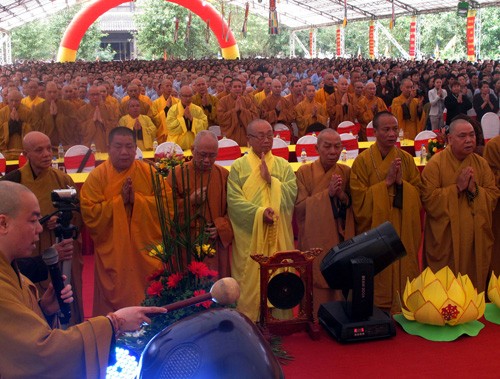 Cầu siêu cho nạn nhân tai nạn giao thông ảnh 1 Cầu siêu cho nạn nhân tai nạn giao thông ảnh 1