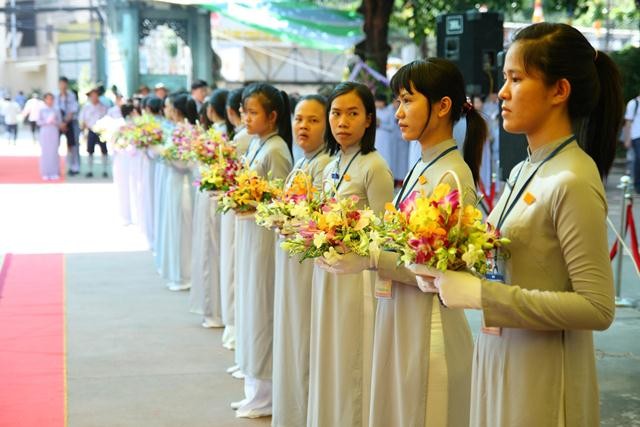 TT-Huế: Tổ chức thi sáng tác "Tôi yêu màu lam" ảnh 1 mau lam.jpg