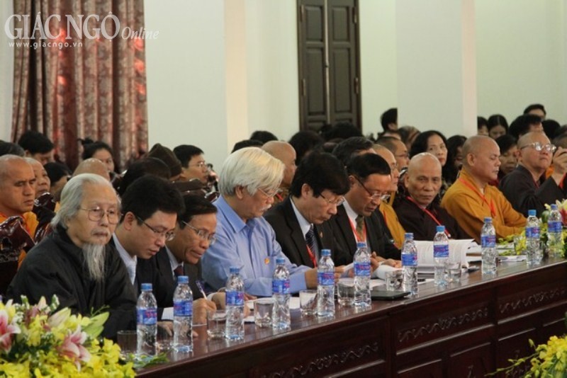 Chùm ảnh: Hội thảo Phật giáo tại Yên Tử ảnh 6 hoithaokhaohoc 5.jpg