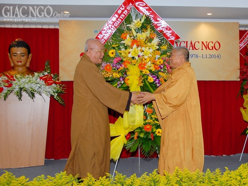 Buổi họp mặt mừng Giác Ngộ tuổi 38: Xúc động! ảnh 7 1kyniem09.jpg